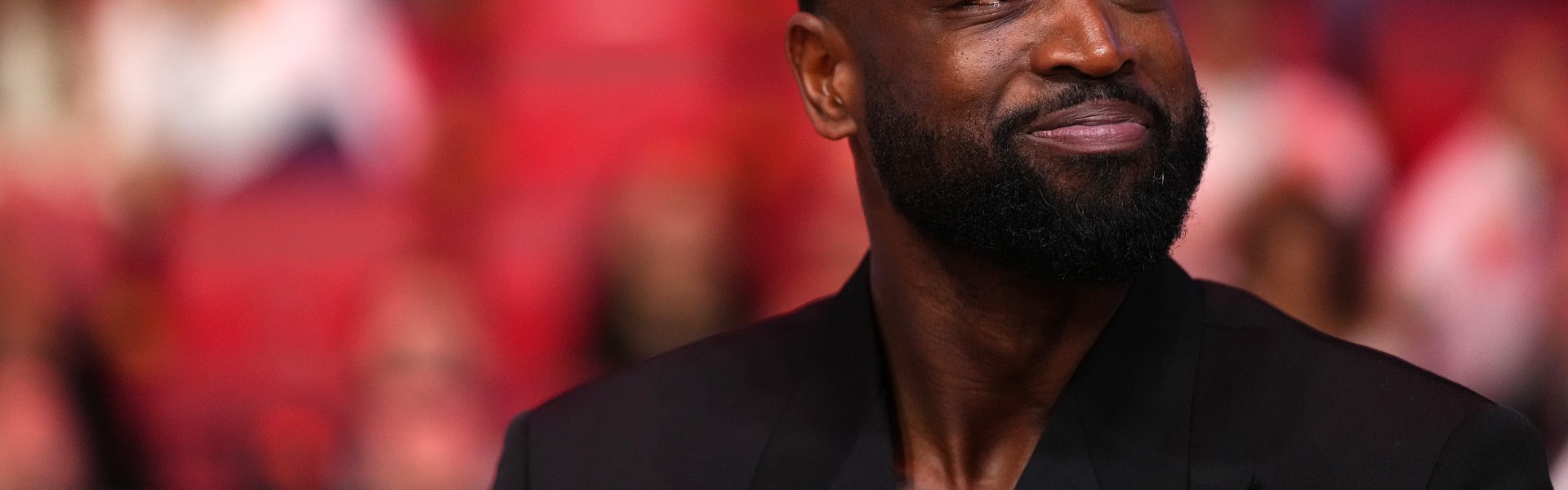 🎂真挚的祝福！祝“闪电侠”韦德43岁生日快乐！🎂