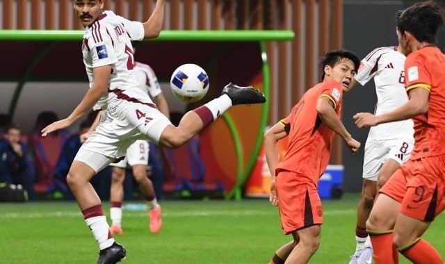 卡塔尔主帅：中国队很强进攻很棒 总是在争取进球