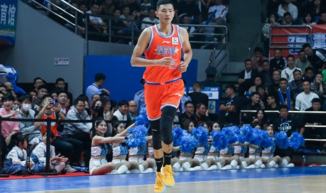 福建主帅谈陈林坚：春节假期后我们再看 我希望能在训练中见到他