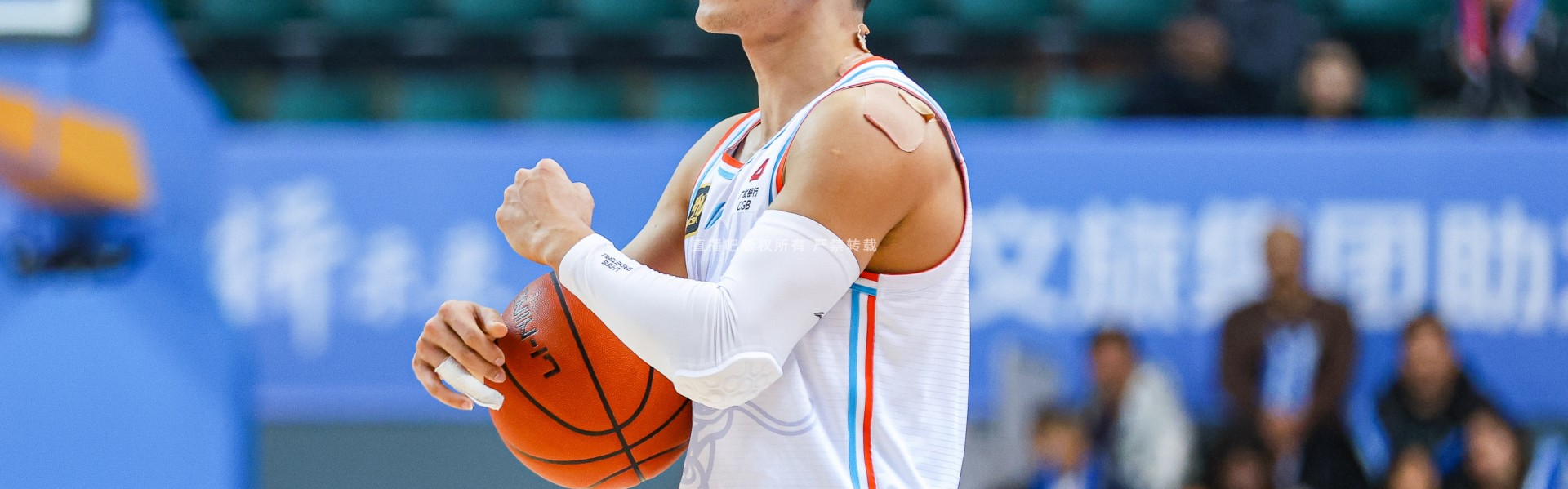 夏晓司：山东男篮的目标是打进季后赛 不要忘记出发时候的梦想