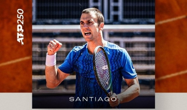 网球ATP250圣地亚哥站决赛：塞尔维亚选手杰雷2-1击败巴埃斯夺冠