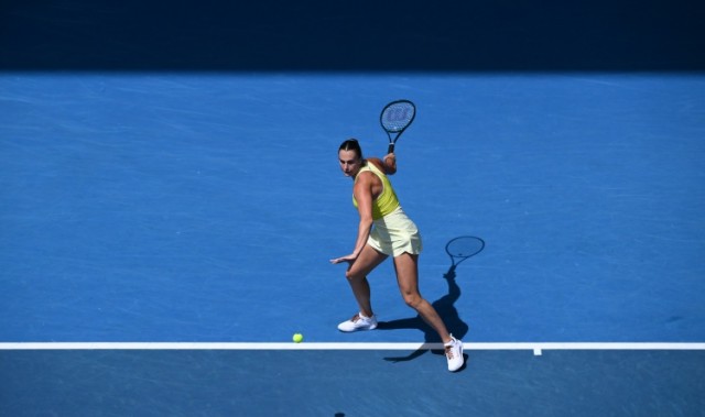 斯瓦泰克遭逆转无缘决赛，萨巴伦卡将继续排名女单世界第一