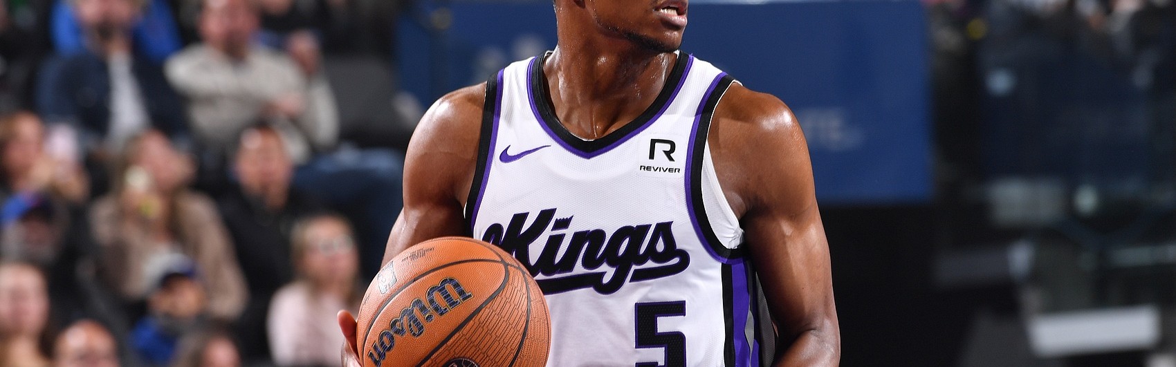 路威：我敢肯定国王已预料到福克斯休赛期会离队 所以才提前止损