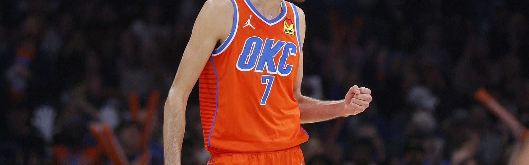 切特：为了回归我付出了巨大努力 尽所能帮助球队赢球