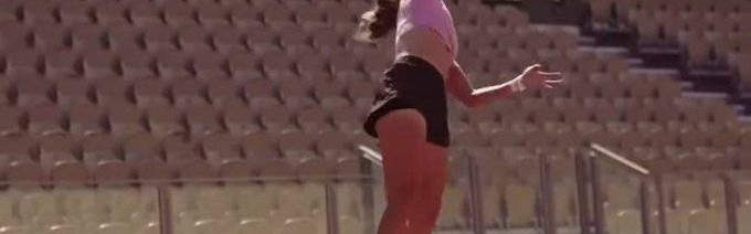 回到梦实现的地方！郑钦文抵达巴黎，奥运夺金后重返罗兰加洛斯