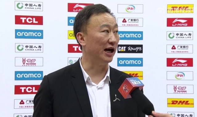 🤫仅回答1个问题！刘维伟：本场胜利靠大家防守 感谢所有运动员